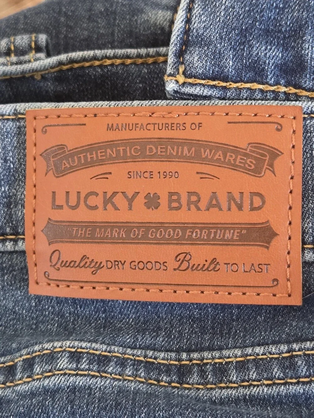 Lucky Brand 410 Athletic Straight Leg Men's 36x32 Stretch Denim Jeans